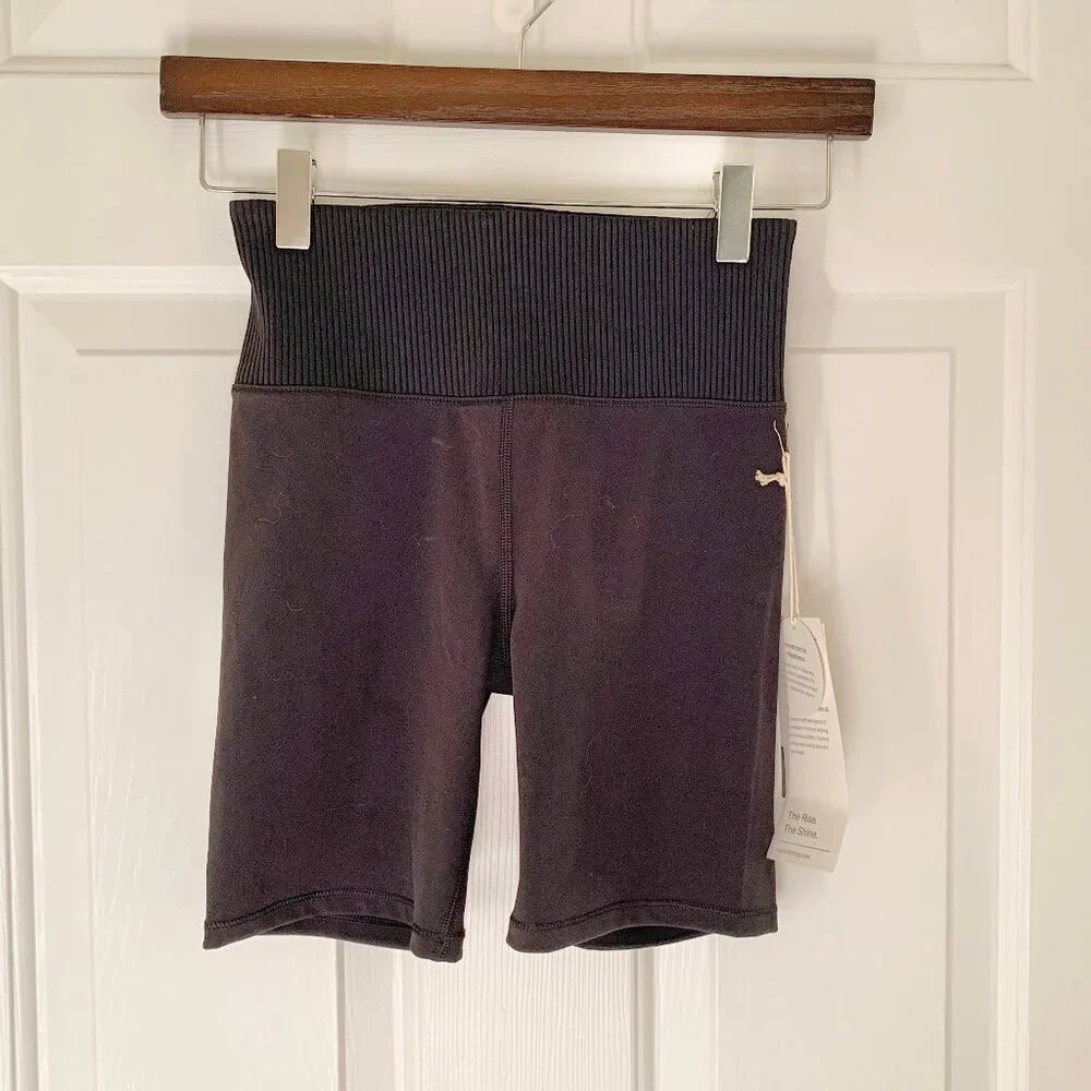 NWT Vuori Rib Studio Biker Short, Size XS, Black - Picture 4 of 10